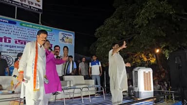 সিউড়ি ২: ১৮ নম্বর ওয়ার্ড তৃণমূল কংগ্রেসের পক্ষ থেকে বিরাট জনসভার আয়োজন তৃণমূল প্রার্থীর সমর্থনে