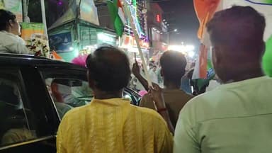 বেলডাঙ্গা ৭১ বিধানসভা কেন্দ্রের জাতীয় কংগ্রেসের প্রার্থী সাহারুদ্দিন শেখের সমর্থনে বেলডাঙ্গা টাউনে পায়ে হেটে র্যালি।