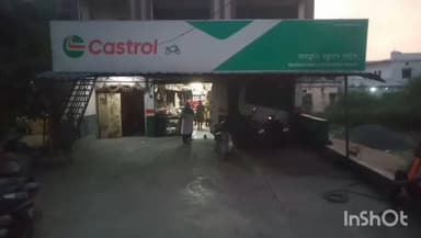 पारशिवनी: घरासमोर चारचाकी वाहनाचे कांच फोडुन चोरट्यांनी वाहन पळविली.कांद्री परिसरातील घटना ,अज्ञात आरोपी विरुद्ध गुन्हा दाखल