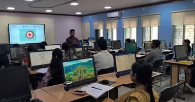 शिक्षा में नई क्रांति
बस्तर में AI आधारित शिक्षक प्रशिक्षण से अब 10,000 से अधिक छात्रों तक आधुनिक शिक्षा पहुंचेगी।
🔹 3 द...