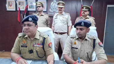 #ShamliPolice
सर्विलांस टीम व थाना कोतवाली शामली पुलिस की संयुक्त टीम द्वारा फर्जी बिलों के माध्यम से जीएसटी चोरी कर र...