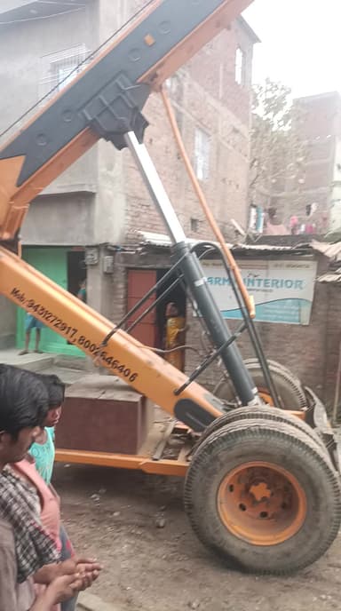 Ambai Maruphchak Bhagalpur raod ke wajah se aam public se uche business wao ko paresani