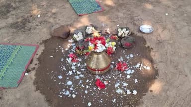 ସୋନପୁର: ବଡ଼ଝିଙ୍କୀ ଠାରେ ଜିଲ୍ଲା କୃଷକ ସଂଗଠ ପକ୍ଷରୁ ଅକ୍ଷୀମୁଠୀ ଆରମ୍ଭ