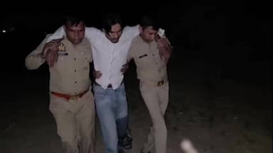 अमरोहा: अमरोहा में गोवंशों की हत्या करने की कोशिश कर रहे गौ तस्करों और योगी पुलिस के बीच ताबड़तोड़ चली गोलियां