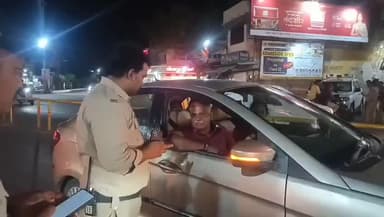 मंदसौर: सरदार वल्लभभाई पटेल चौराहा पर कार चालक को पुलिस ने रोका, बहस का वीडियो हुआ वायरल