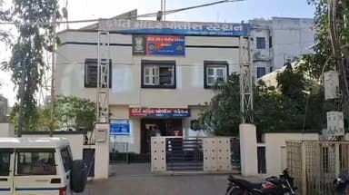 શહેરના એસવીપી રોડ પર ઇંડાની દુકાન પર એક શખ્સે આધેડને માર મારી ઇજા પહોંચાડતા પોલીસ ફરિયાદ નોંધાઈ