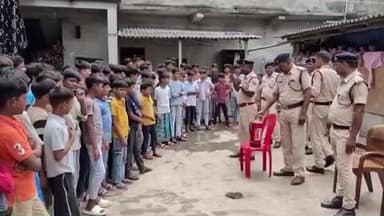 दिनांक 19/04/2026 को अनुमंडल अग्निशमालय बारसोई के पदाधिकारी एवं कर्मचारियों द्वारा बलरामपुर स्थित राइस मिल एवं कोचिंग