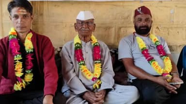 कांडा: 29वें दिन धपोलासेरा ग्राम प्रधान योगेश धपोला और राजेन्द्र धपोला की महातपस्या में कृपाल सिंह रावत पहुंचे समर्थन देने