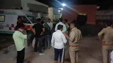 राठ: राठ क्षेत्र के ग्राम अमगांव के पास हुए सड़क हादसे में बाइक सवार 2 लोगों की हुई मौत, ट्रैक्टर ट्राली में सवार 5 घायल