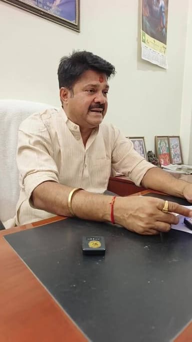 पूर्व चिकित्सा मंत्री डॉ राजकुमार शर्मा की प्रेस वार्ता