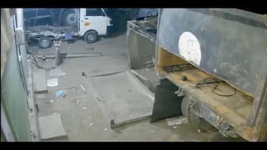 भुंतर: बजौरा हाट में चोरी का खौफ, एक ही जगह कई बार सेंधमारी, CCTV में कैद हुआ संदिग्ध