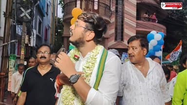 প্রচন্ড গরমে প্রচারে কষ্ট হচ্ছে না দেবাংশুর ? উত্তর শুনে নিন চুঁচুড়ার তৃণমূল প্রার্থীর | Chuchura
#chuchura #Debangshu...