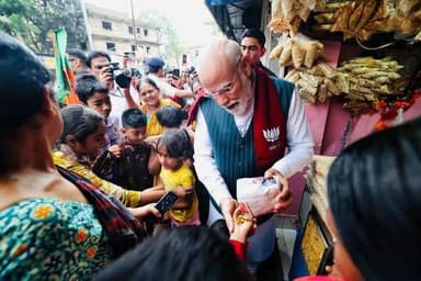 बंगाल में चुनाव प्रचार के बीच अचानक झालमुड़ी खाने पहुंच गए पीएम मोदी
#bengalelections #PmModi #Jhalmuri #viralpost