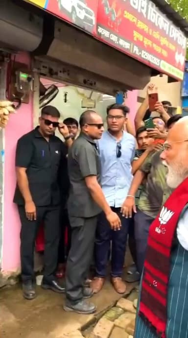 Jhalmuri break in Jhargram!
Are you interested in this reel?
आपकी क्या राय है कमेंट करके बताएं
#viralchallenge #viralvideo