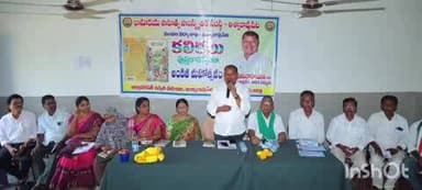 అశ్వారావుపేట: అశ్వారావుపేట ఎమ్మెల్యే క్యాంపు కార్యాలయంలో 30 మంది లబ్ధిదారులకు ముఖ్యమంత్రి సహాయనిధి చెక్కులను అందజేసిన ఎమ్మెల్యే జారే