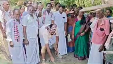 அரியலூர்: சாளைக்குறிச்சி கிராமத்தில் நூறு நாள் வேலை திட்ட பணியாளர்களிடம் வாக்கு சேகரித்த அரியலூர் சட்டமன்ற தொகுதி அதிமுக வேட்பாளர்