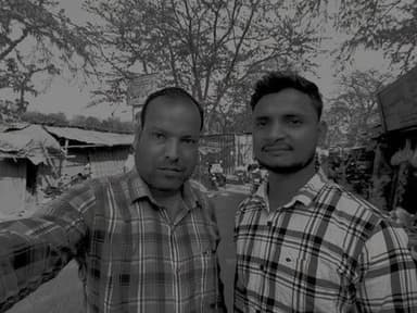 फेसबुक पर फोटो डालने के बाद अपने आप ब्लैक एंड वाइट क्यों हो जाता है दो-तीन दिनों से ! देखते हैं क्या यह भी फोटो वैसा ही ...