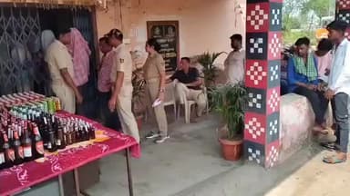 ବରଗଡ: ଧାଙ୍ଗେର ଜୟ ଦୁର୍ଗା ଢାବା ଠାରେ ଚାଲିଥିବା ଦେହ ବ୍ୟବସାୟ ରେକେଟର ପର୍ଦ୍ଦାଫାସ କଲା ବରଗଡ ପୋଲିସ