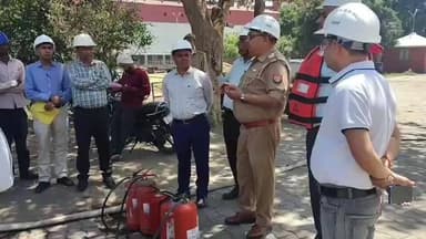 नजीबाबाद: अग्निशमन सुरक्षा सप्ताह का समापन: नजीबाबाद में पेट्रोल पंप, शुगर मिल और गांवों में जागरूकता अभियान चलाया गया