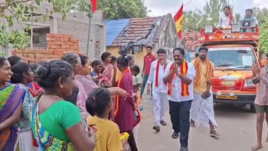 காஞ்சிபுரம்: களியனூர் பகுதியில் தமிழக வெற்றி கழக வேட்பாளர் ஆர்.வி. ரஞ்சித் குமார் தீவிர வாக்கு சேகரிப்பு