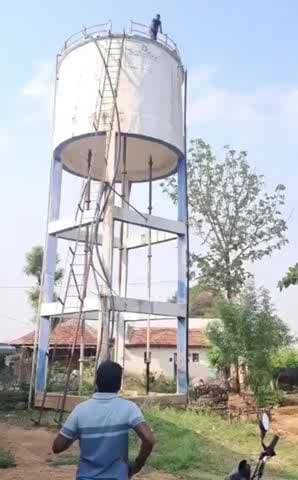 భిక్కనూర్: బండ రామేశ్వర పల్లిలో వరి కొనుగోలు కేంద్రాన్ని పరిశీలించిన డిప్యూటీ తాహసిల్దార్