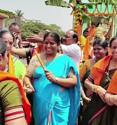 ಸಂಡೂರು: ಪಟ್ಟಣದಲ್ಲಿ ತಾಲೂಕು ಆಡಳಿತದ ವತಿಯಿಂದ ಶ್ರೀ ಬಸವೇಶ್ವರರ ಜಯಂತಿ ಆಚರಣೆ: ಸಂಸದ ತುಕಾರಾಂ, ಶಾಸಕಿ ಅನ್ನಪೂರ್ಣ ಭಾಗಿ