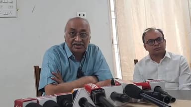 बुलढाणा: बजेट तर नाहीच परंतु काहीच केलं नाही देवेंद्र फडणवीस यांनी मला फक्त तीन वर्ष चकरा मारायला लावल्या...प्रा शाम मानव