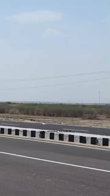 *बाड़मेर CDU यूनिट में आग लगने की सूचना से हड़कंप मच गया, बड़ी संख्या में दमकल वाहन आग पर काबू पाने के प्रयास में जुटे हु