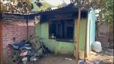 जालना: जालन्यात दरेगाव खून प्रकरणात विक्की मांडोळेसह चार जणांविरुद्ध तालुका पोलीस ठाण्यात गुन्हा दाखल.
कैलास दत्तू पवार यांच्