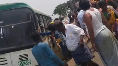 తిప్పారెడ్డి పల్లె వద్ద అద్భుతప్పిన ఆర్టీసీ బస్సు, వృద్ధురాలికి గాయాలు