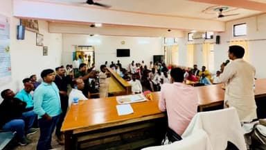 बिलग्राम: बिलग्राम में प्रभावित किसानों को मिली राहत, विधायक ने ओलावृष्टि और बारिश से हुए नुकसान के लिए वितरित किए सहायता चेक