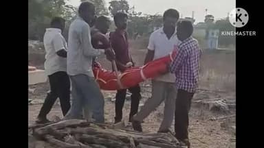 నల్గొండ: నల్లగొండ పట్టణంలోని అనాధకు అంత్యక్రియలు నిర్వహించిన పానగల్లు వాసులు