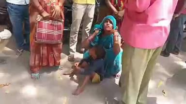 महोली: महोली इलाके में घर के बाहर खेल रही 11 वर्ष की बच्ची को जहरीले सांप ने काटा, अस्पताल ले जाने पर हुई मौत