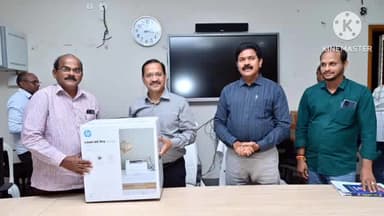 వర్ని: నగరంలోని ఐ.డీ.ఓ.సీ కార్యాలయంలో రూరల్ డెవలప్మెంట్ జాయింట్ కమిషనర్ శేషు కుమార్, పీడీ సాయన్న ఆధ్వర్యంలో సమీక్ష