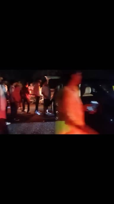 डेहरी में पाली पुल के पास तेज रफ्तार ट्रक ने कार को मारी टक्कर, बाल-बाल बचे सवार
डेहरी-ऑन-सोन (रोहतास) में सोमवार को रा...