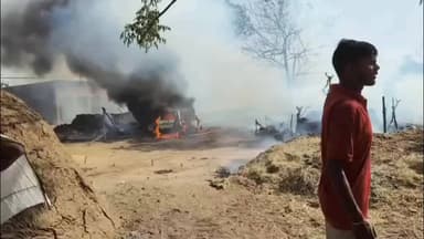 दातागंज: उसावां थाना क्षेत्र के पचदेवरा गांव में अज्ञात कारणों से लगी आग, हुआ भारी नुकसान