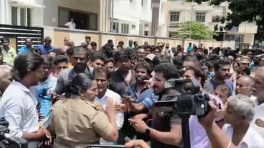 விருதுநகர்: பட்டாசு ஆலை வெடி விபத்தில் உயிர் இழந்தவர்களுக்கு உரிய நிவாரணம் வழங்க கோரி உறவினர்கள் போராட்டம்