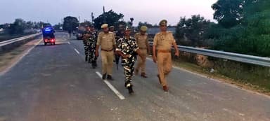 #SP_Shravasti श्री राहुल भाटी के निर्देशन में शांति एवं सुरक्षा व्यवस्था बनाए रखने हेतु थाना मल्हीपुर पुलिस व #SSB की सं...