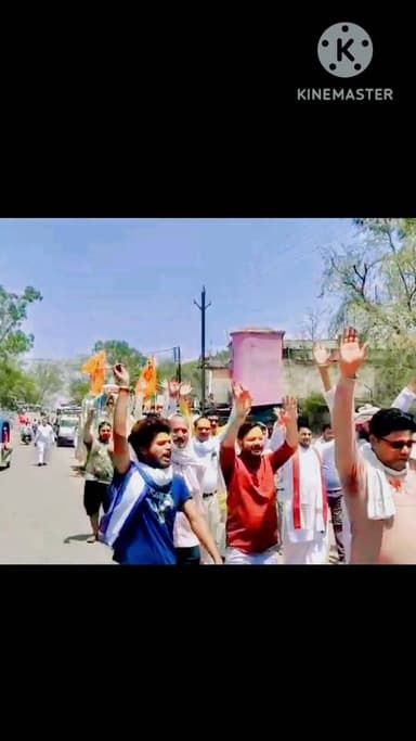 भगवान परशुराम प्राकट्योत्सव पर शाहनगर में निकली भव्य शोभायात्रा, उमड़ा आस्था का सैलाब
#परशुरामजयंती #शाहनगर #पन्ना #शोभा...