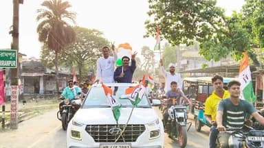 বাইক রেলিতে এক অভিনব উদ্যোগ তৃণমূল কংগ্রেসের