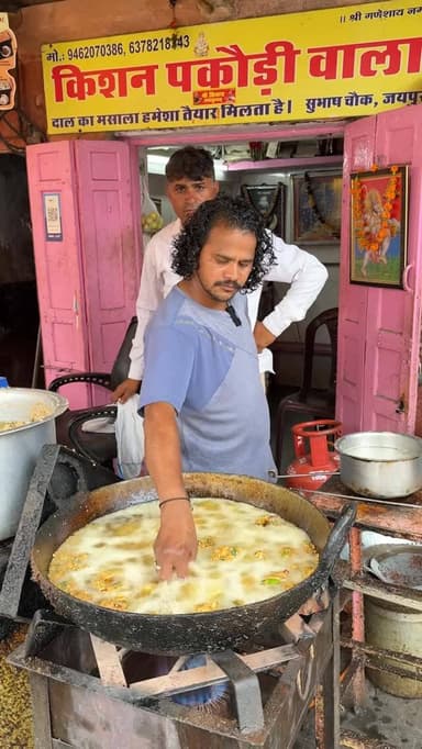 Kishan pakoda jaipur 🔥🔥🔥
.
.
.
#streetfood #trending