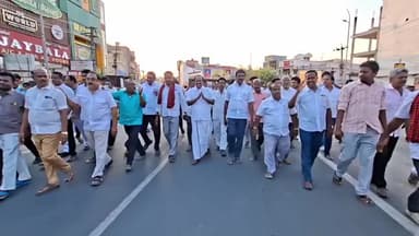 காஞ்சிபுரம்: காஞ்சிபுரம் திமுக வேட்பாளர் நித்யா சுகுமார் அவர்களை ஆதரித்து மகளிரணியை சேர்ந்த 2000க்கும் மேற்பட்டோர் பேரணியாக சென்று வாக்கு சேகரிப்பு