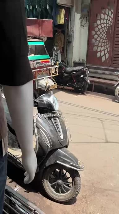 यातायात सुधार के लिए बाजार क्षेत्र में चार पहिया वाहनों पर युक्तिसंगत समयबद्ध प्रतिबंध का कड़ाई से पालन कराया जाए।विवाद