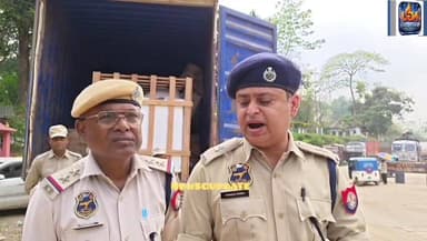 ফের।নেশা জাতীয় কফসিরাপ আটক চূড়াইবাড়ি ওয়াচ পোস্ট এ **!