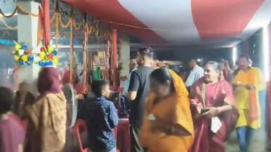 BREAKING: वीरपुर में नवाह यज्ञ के निमित्त तीसरे दिन संध्या आरती में जुट श्रद्धालु, लोगों की उमड़ी भीड़
#highlightsever...
