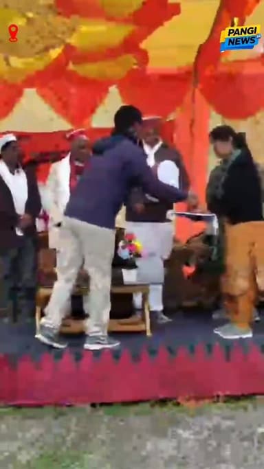 शौर पंचायत में हिन्दू सम्मेलन संपन्न, भारी बारिश के बावजूद 600 से अधिक लोगों की सहभागिता 🌧️💕👏#HinduConference #HimachalP...