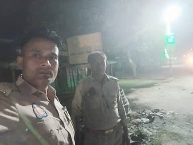 #रात्रि_गश्त_व_चेकिंग #SPBallia श्री ओमवीर सिंह के निर्देशन में जनपद में शांति,सुरक्षा एवं कानून व्यवस्था बनाए रखने के द...