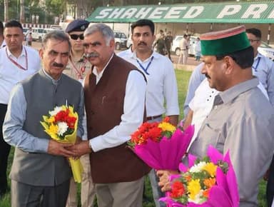 कार्यकर्ताओं ने मुख्यमंत्री का ज्वालामुखी पहुंचने पर गर्मजोशी से स्वागत किया
ज्वालामुखी ।। News123 ।। मुख्यमंत्री ठाकुर...