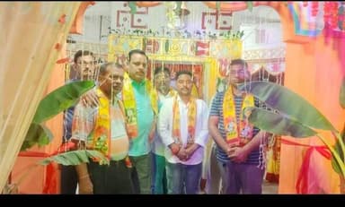 विनोबा आश्रम में तीन दिवसीय हरिनाम संकीर्तन का भव्य आयोजन, प्रसाद वितरण के साथ हुआ समापन
विनोबा आश्रम के मुखिया राम मां...