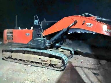 #NAGAURPOLICE
#PS Khinvsar
श्री रोशन मीना SP नागौर के निर्देशन मेें अवैध खनन के विरूद्ध लगातार कार्यवाही करते हुए सरहद ...